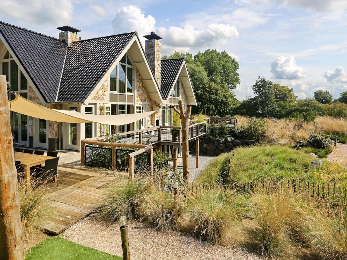 Holiday Home With Bubble Bath In Noordwijk Exterior photo