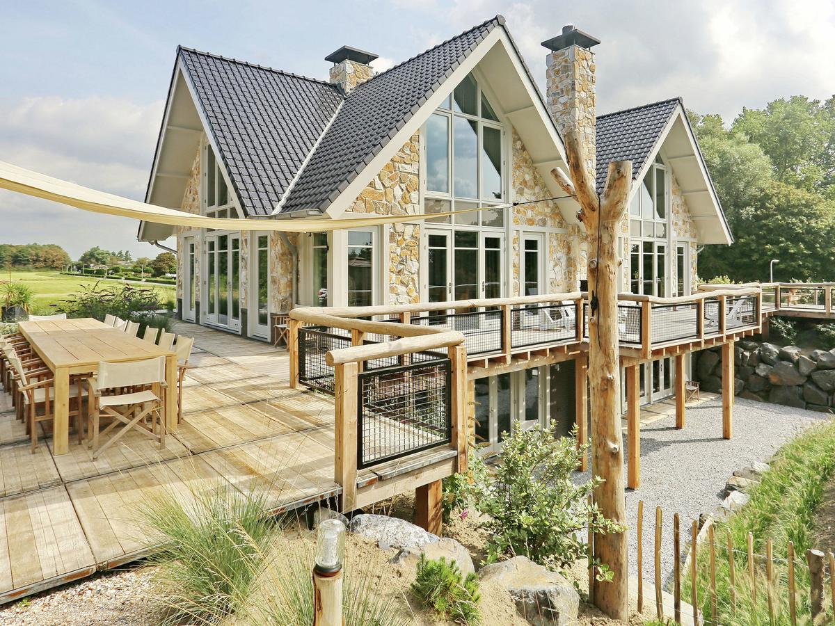 Holiday Home With Bubble Bath In Noordwijk Exterior photo